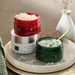 RITUALS - Sugar Body Scrub - The Ritual of Ayurveda 250g – Image 4