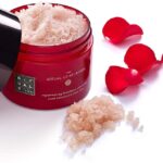 RITUALS - Sugar Body Scrub - The Ritual of Ayurveda 250g – Image 3