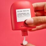 Glow Recipe - Strawberry BHA Pore-Smooth Blur Drops- 30ml – Image 5