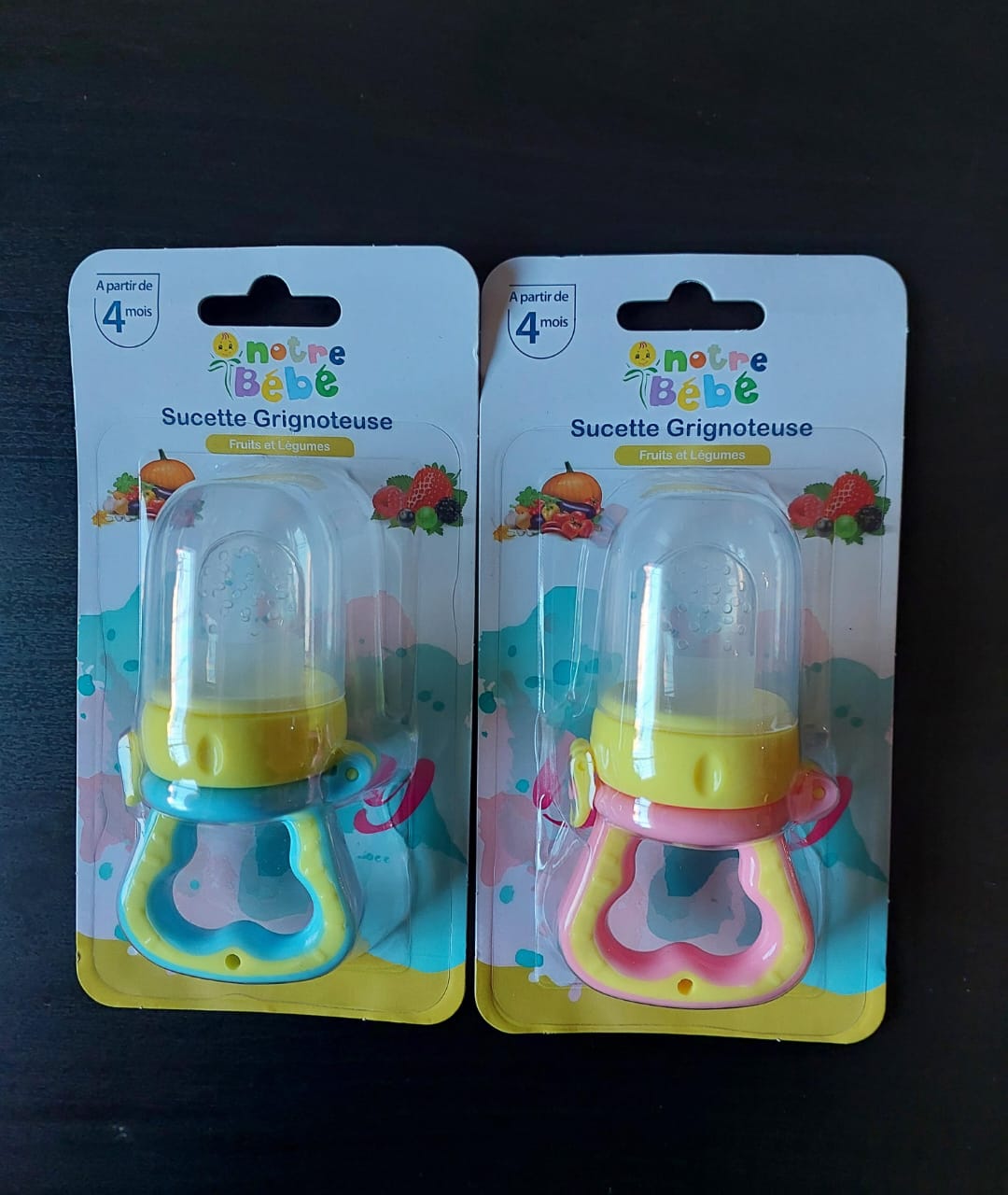 NOTRE-BEBE-SUCETTE-GRIGNOTEUSE-FRUITS-ET-LEGUMES.jpg Notre Bebe Sucette Alimentaire Fruits et Legumes 4m+ – Image 1