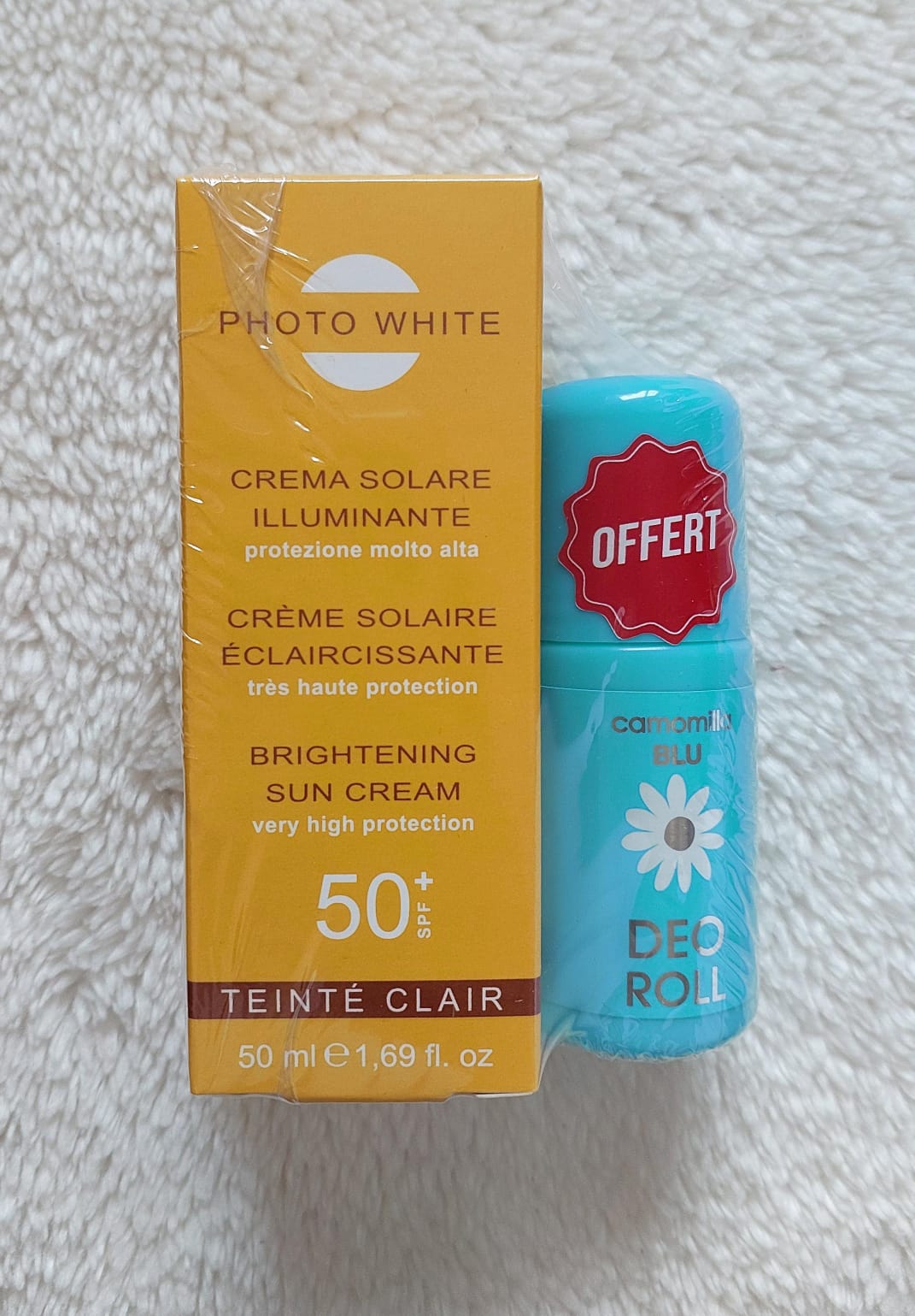 WhatsApp-Image-2024-07-18-a-14.53.35_0c0c23c0.jpg PACK PHOTO WHITE ECRAN TINTE SPF 50+ PLUS DEODORANT ROLL – Image 1